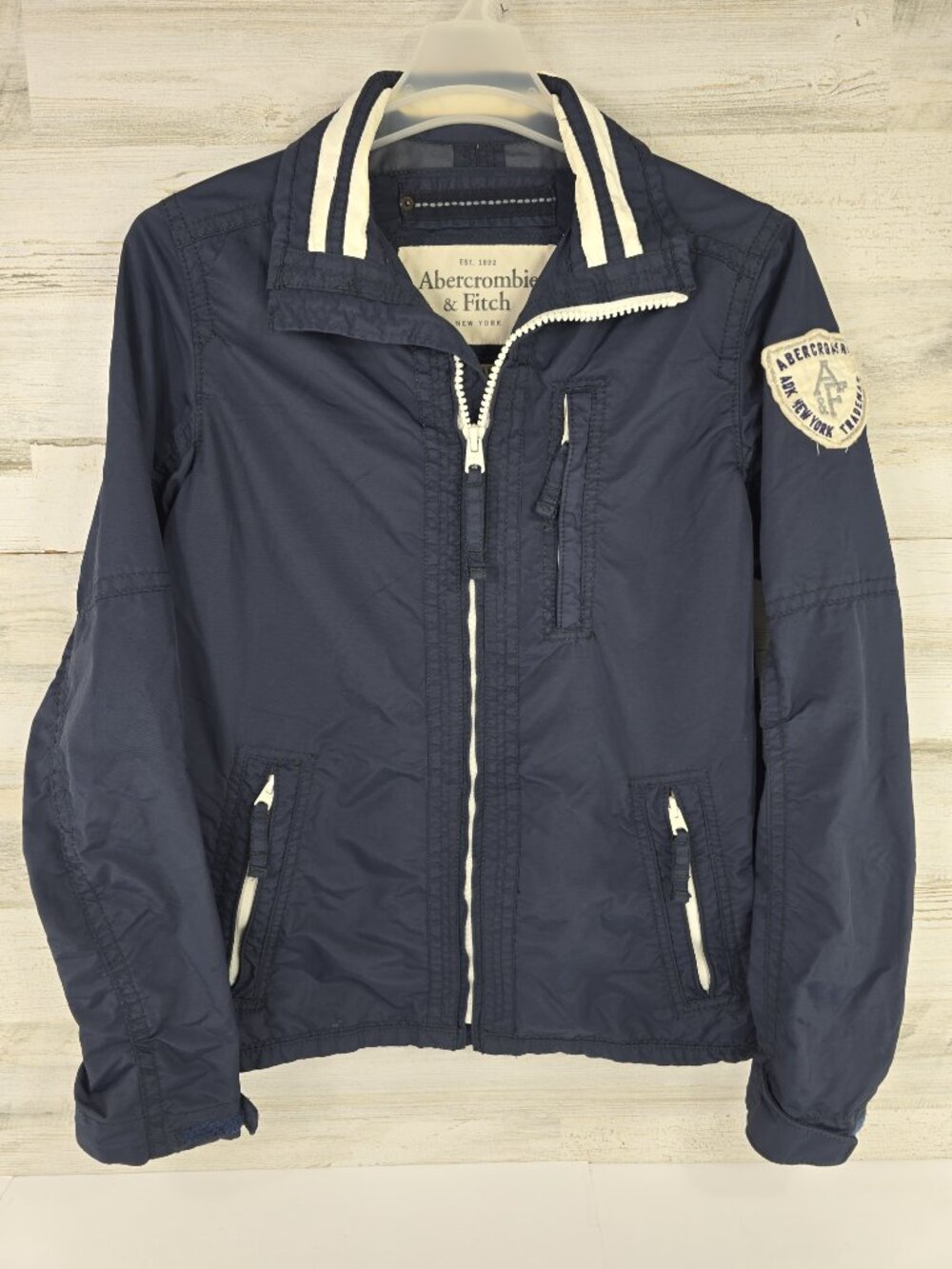 Abercrombie & Fitch Saranac Lake Jacket Men’s Small Navy Blue 100% Nylon Zip Up.